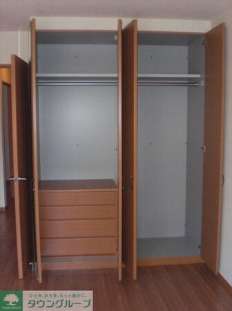 パイン・ツリーの物件内観写真